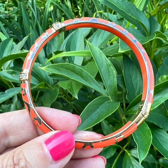 ANGELIQUE DE PARIS GILDED 925 STERLING SILVER ORANGE CORAL RESIN BANGLE BRACELET - Picture 6 of 16